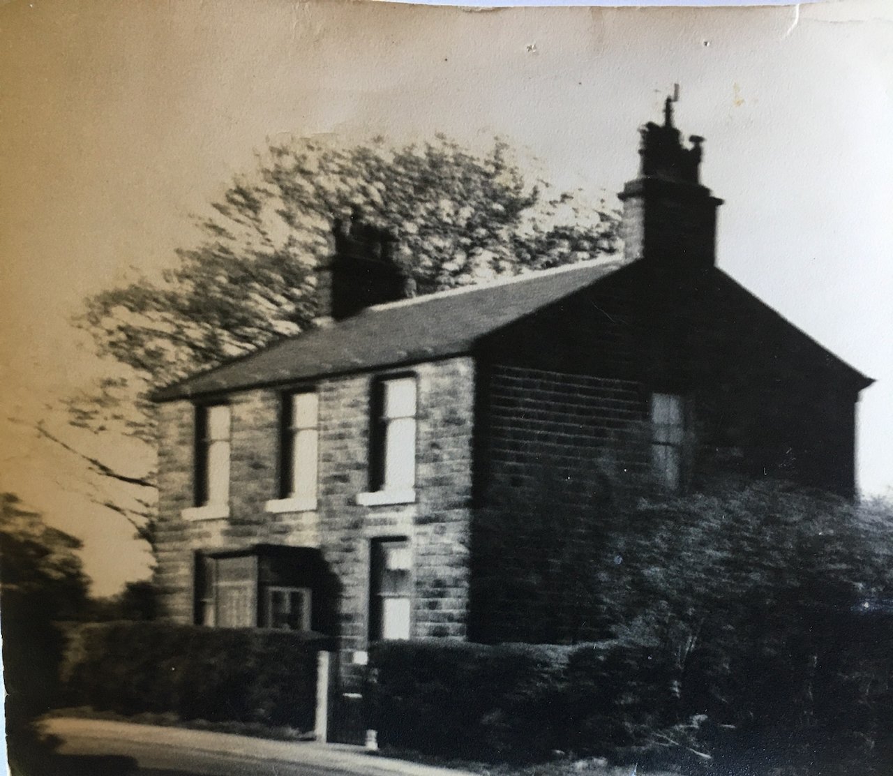 Broadfield House in the mid-twentieth century